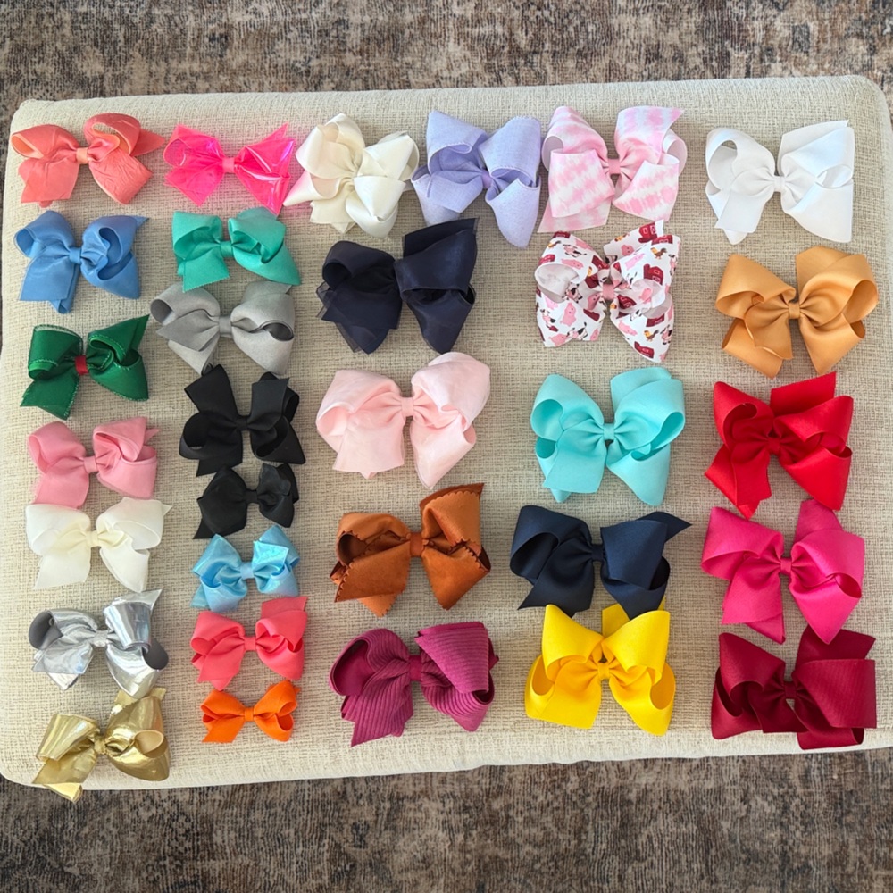 Wee Ones Multicolor Hair Bow Collection